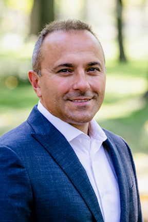 Paulo A. Pereira Headshot