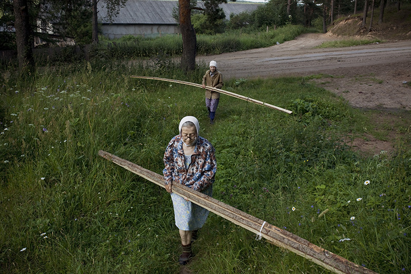 Planks for a New Fence. Digital Chromogenic Print. 2009.